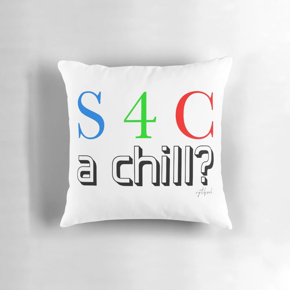 A cozy and comfortable pillow featuring the Welsh language and support for Welsh independence.