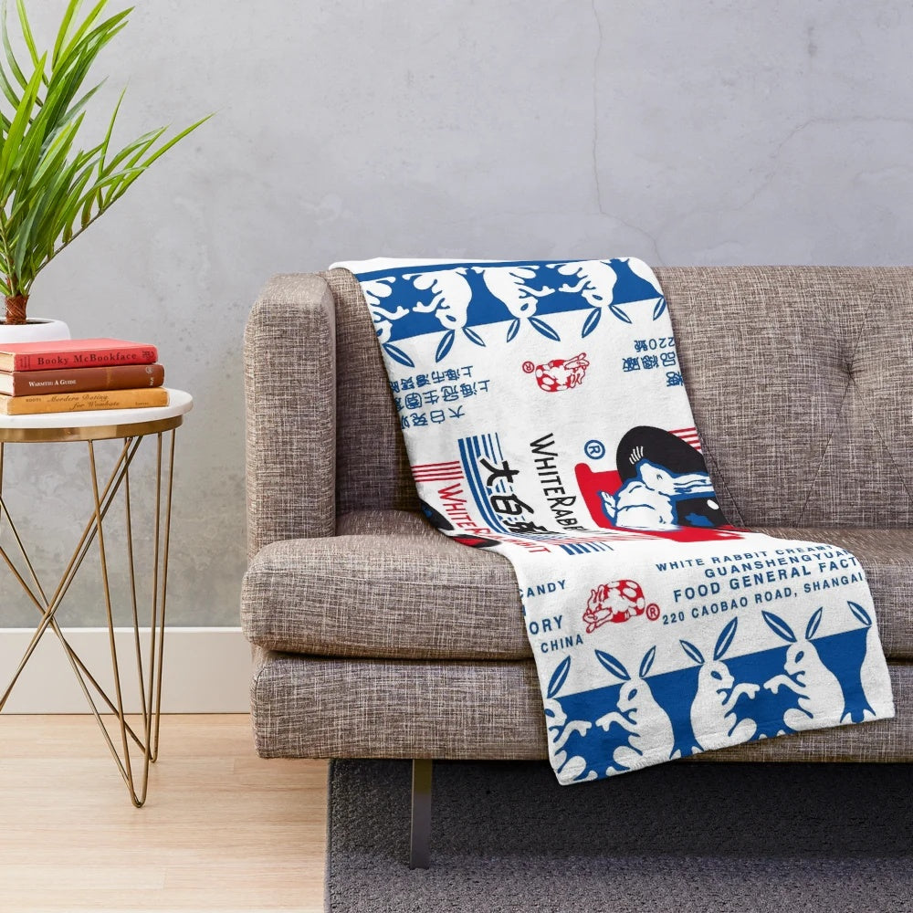 Creamy shanghai-style candy plush blanket