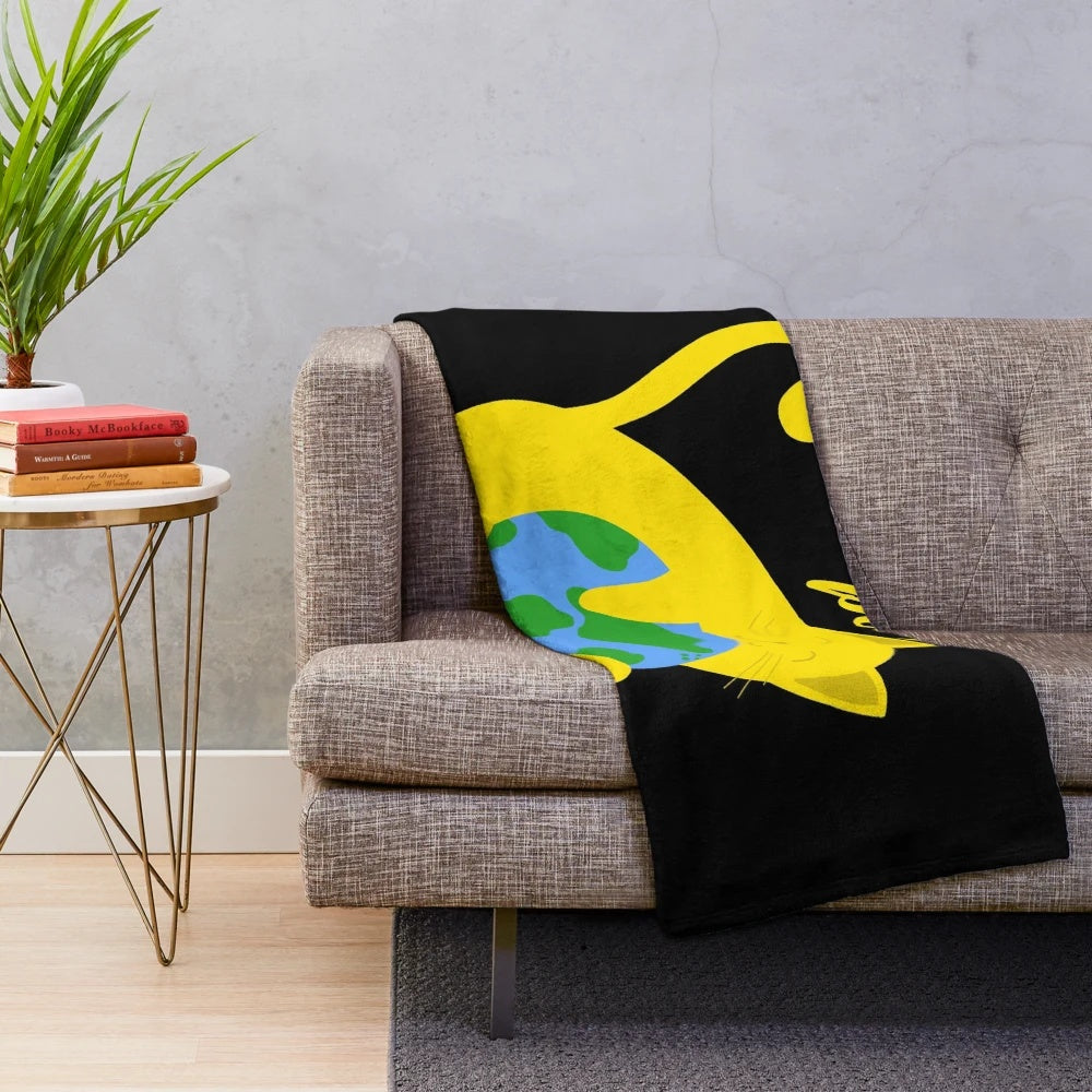 Soft and plush cat-themed blanket with cute kitty design