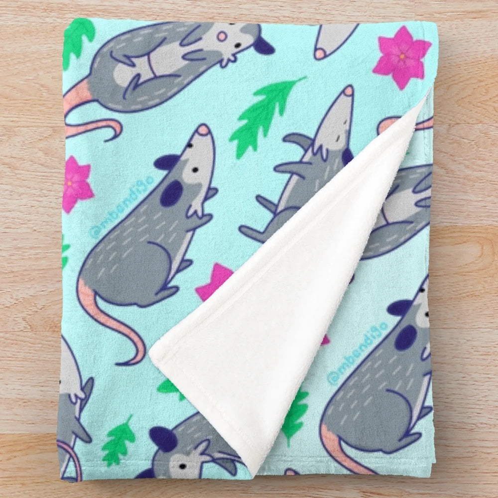 Opossum pattern plush blanket