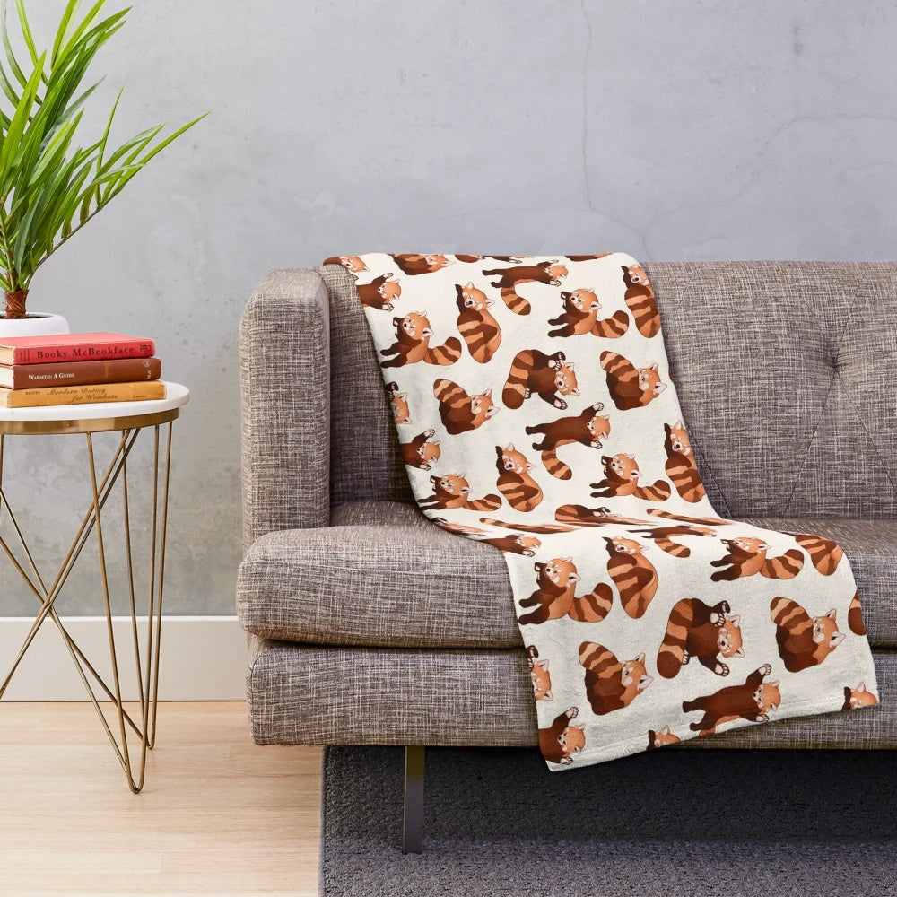 Red panda pattern plush blanket