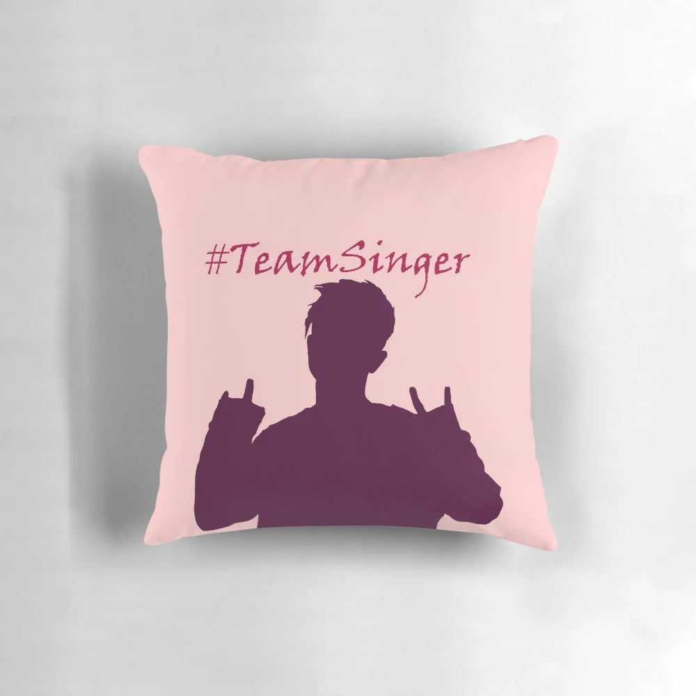 Customizable pillow featuring an illustration of German pop star Mike Singer