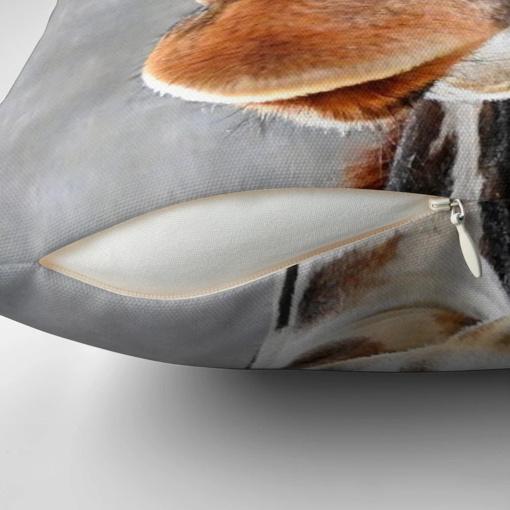 A soft, grey pillow with a charming giraffe design, perfect for adding a touch of nature to your home.