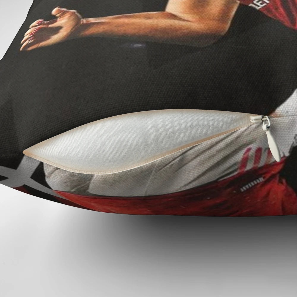 Ella Toone 2022 Pillow - Vibrant and Stylish Illustration of the Rising Football Star