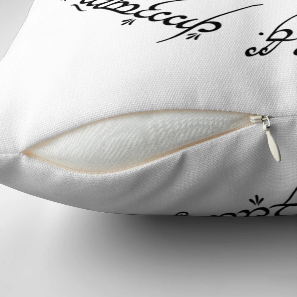 A cozy and decorative LOTR-inspired elvish circle pillow, featuring a beautiful design with Tolkien's Middle-earth elements.