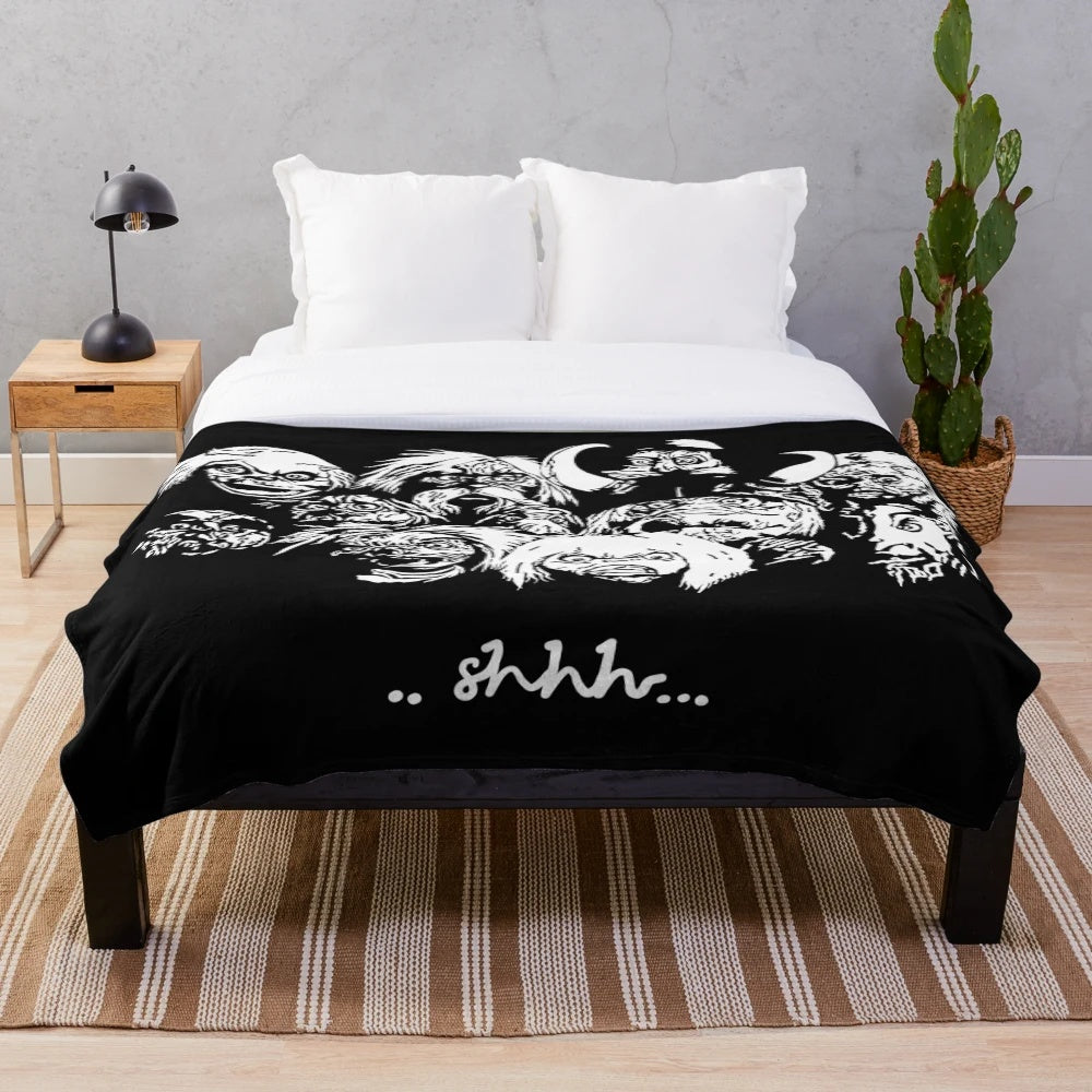 Labyrinth Goblins Plush Blanket - Cozy and Fantasy-Inspired Decor