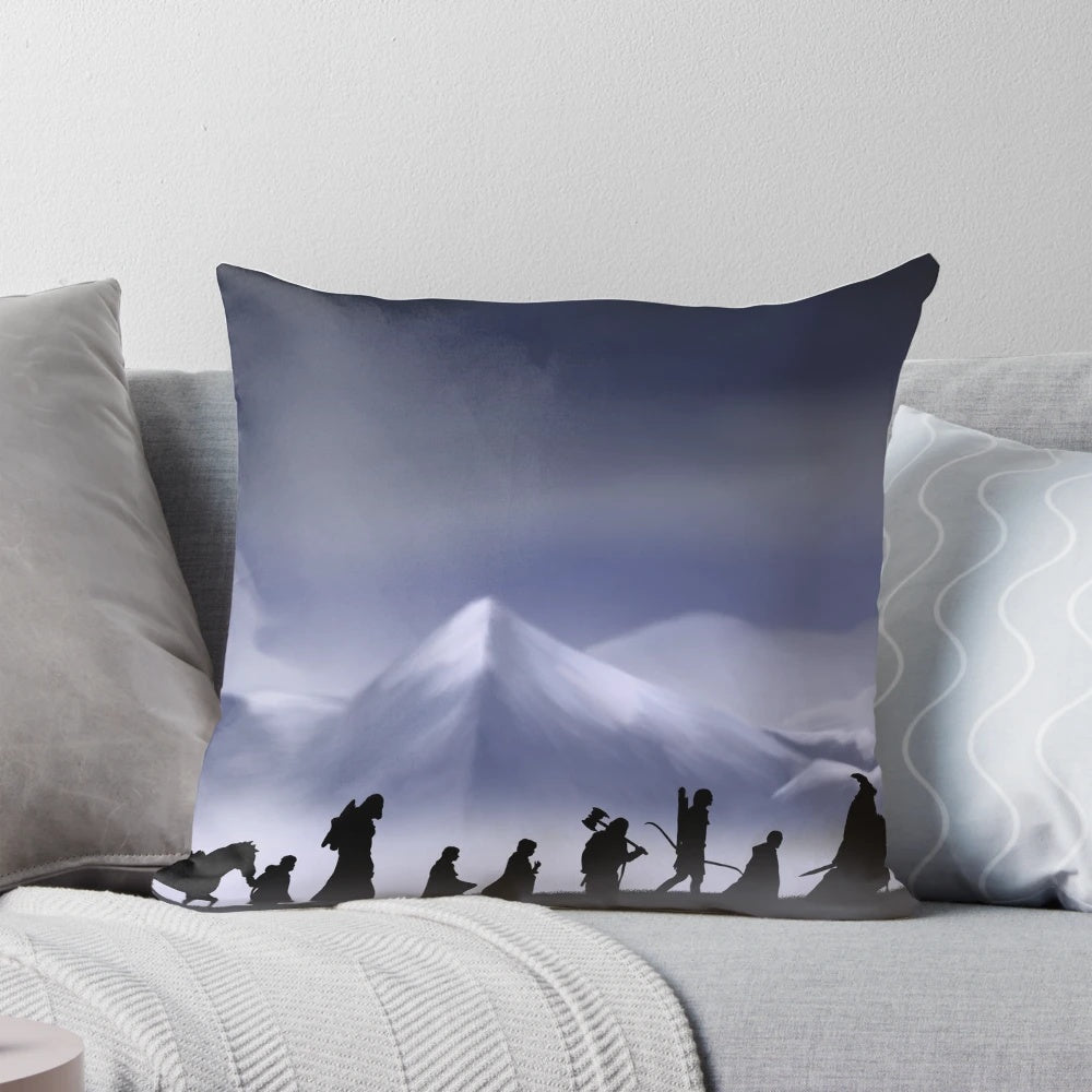 Decorative pillow featuring characters from the Lord of the Rings: Fellowship of the Ring