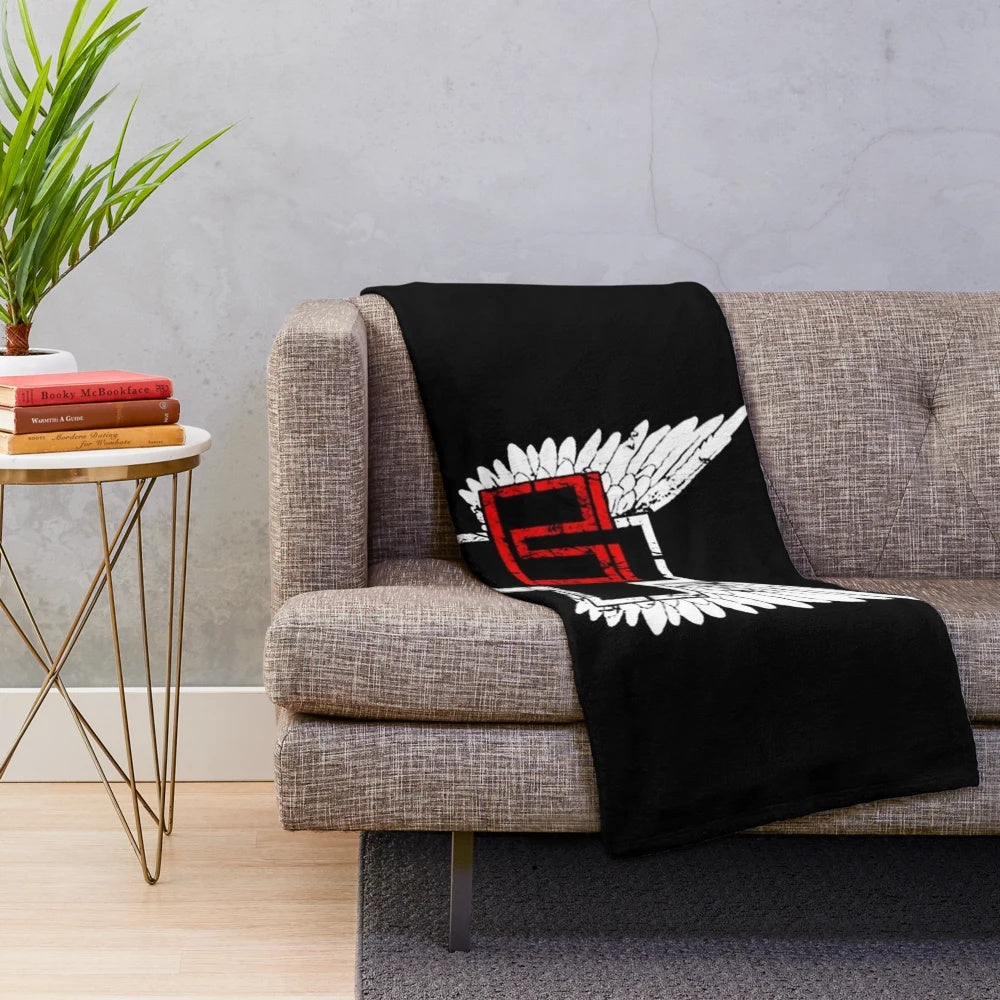 Engel plush blanket with metal music design