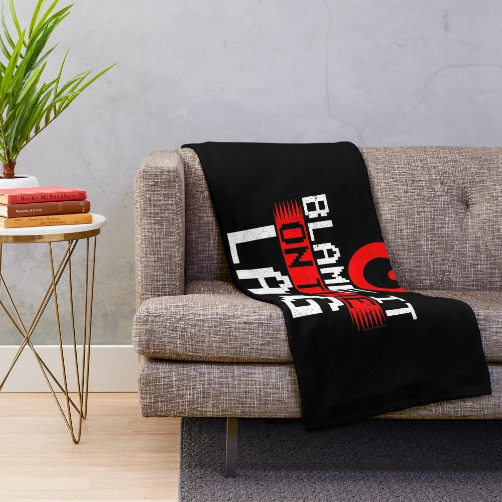Plush gaming blanket with lag design
