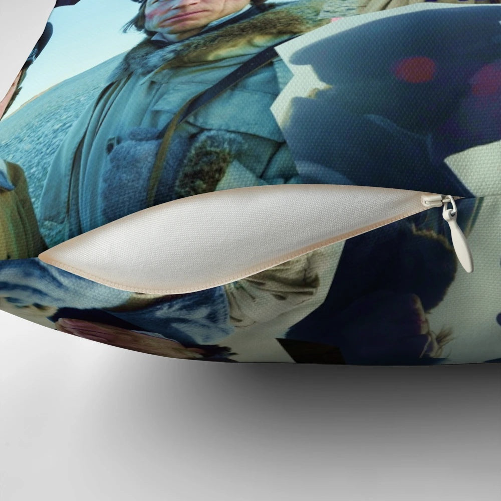 Fitzier collage depicting the terror of the Arctic expedition, printed on a high-quality pillow