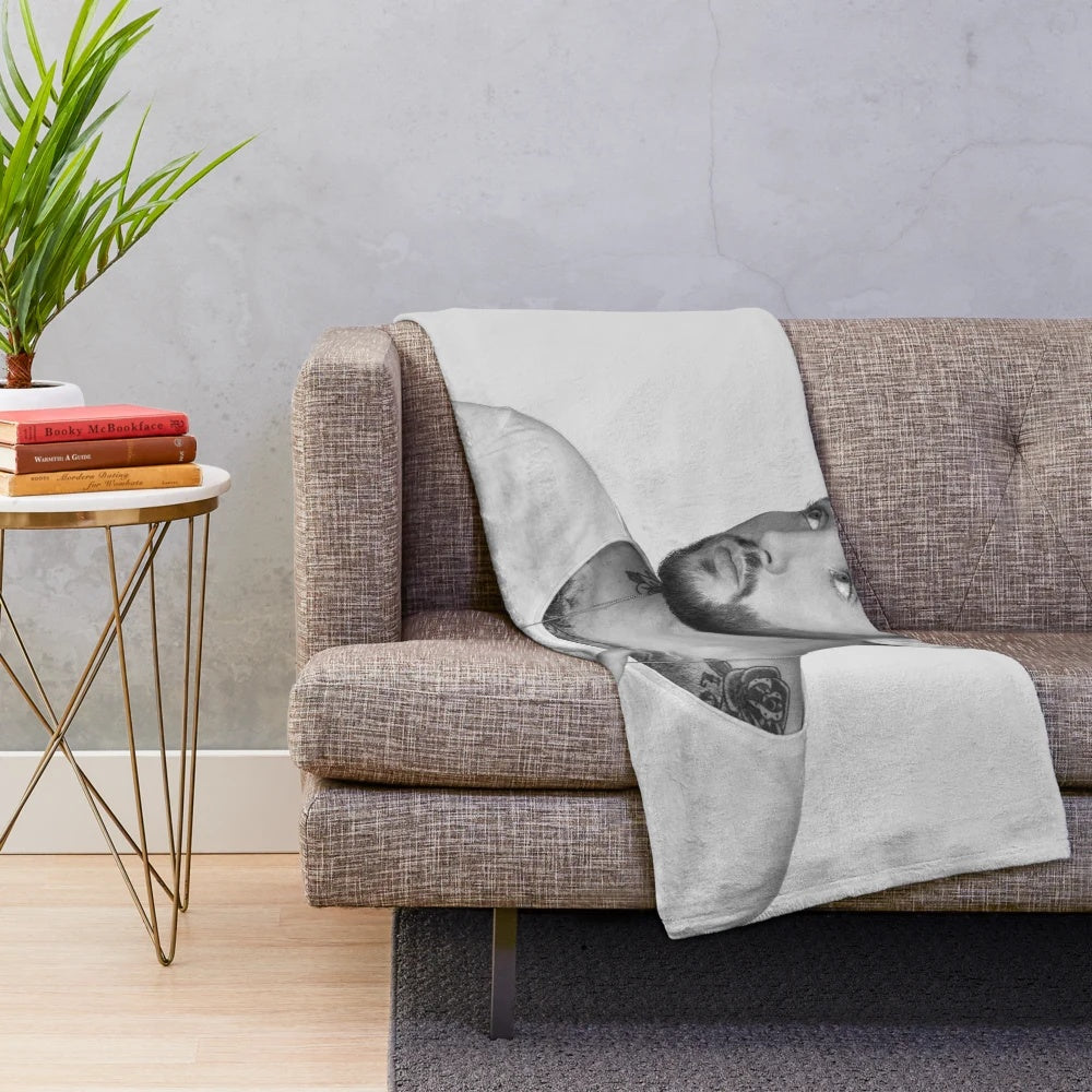 Fivebu Show James Plush Blanket featuring the American Tour 2019 design