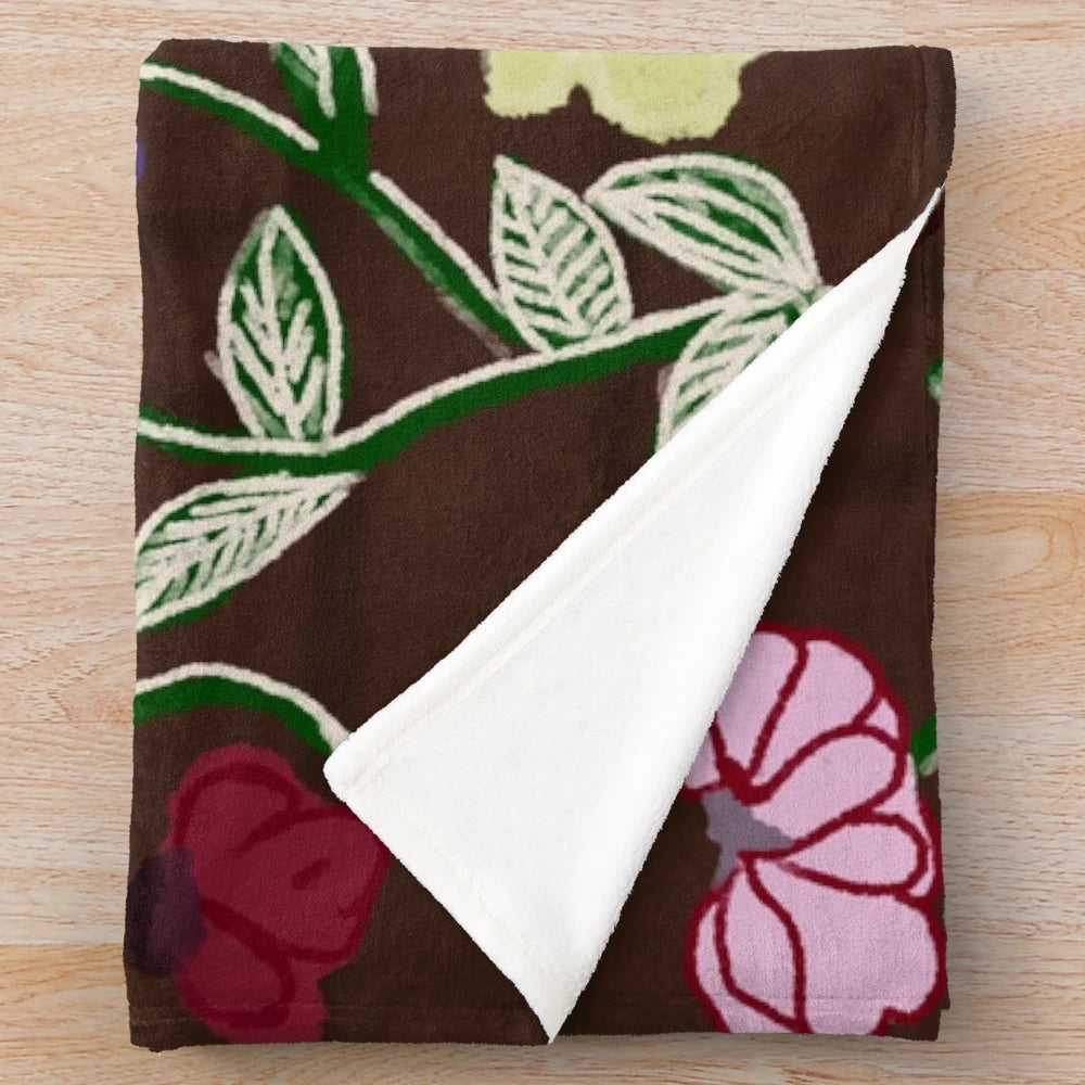 Floral piano plush blanket with artistic design