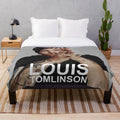 Gadjah Tomlinson Walls plush blanket with American tour design