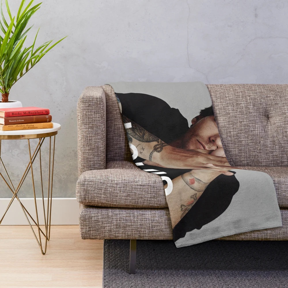 Gadjah Tomlinson Walls plush blanket with American tour design