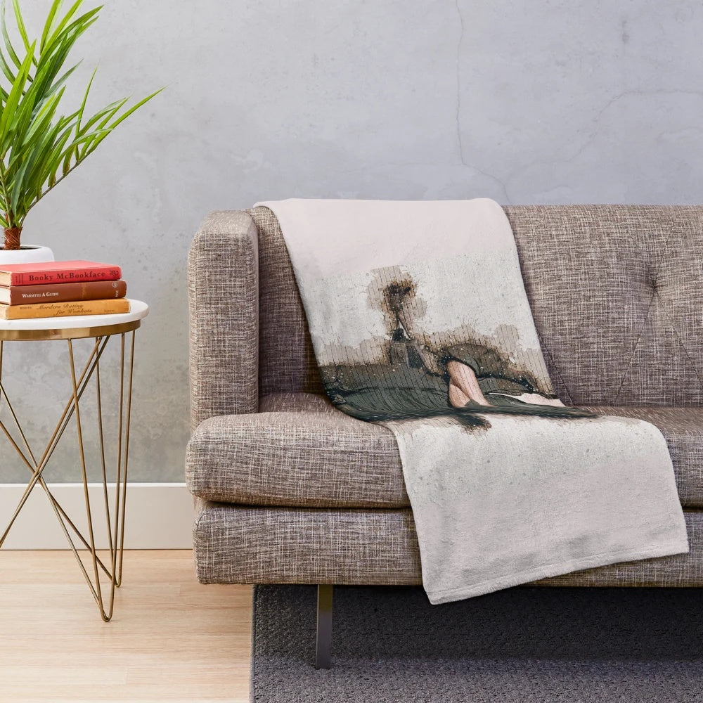 Graffiti-style plush blanket featuring the iconic character Ellen Ripley from the Alien movie franchise