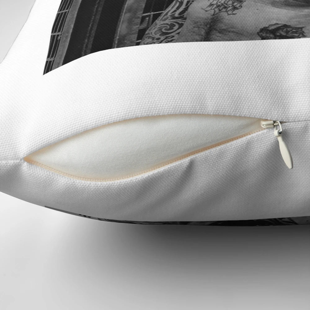 Stylish decorative pillow featuring the image of German rapper Gzuz, a member of the 187 Strassenbande collective.