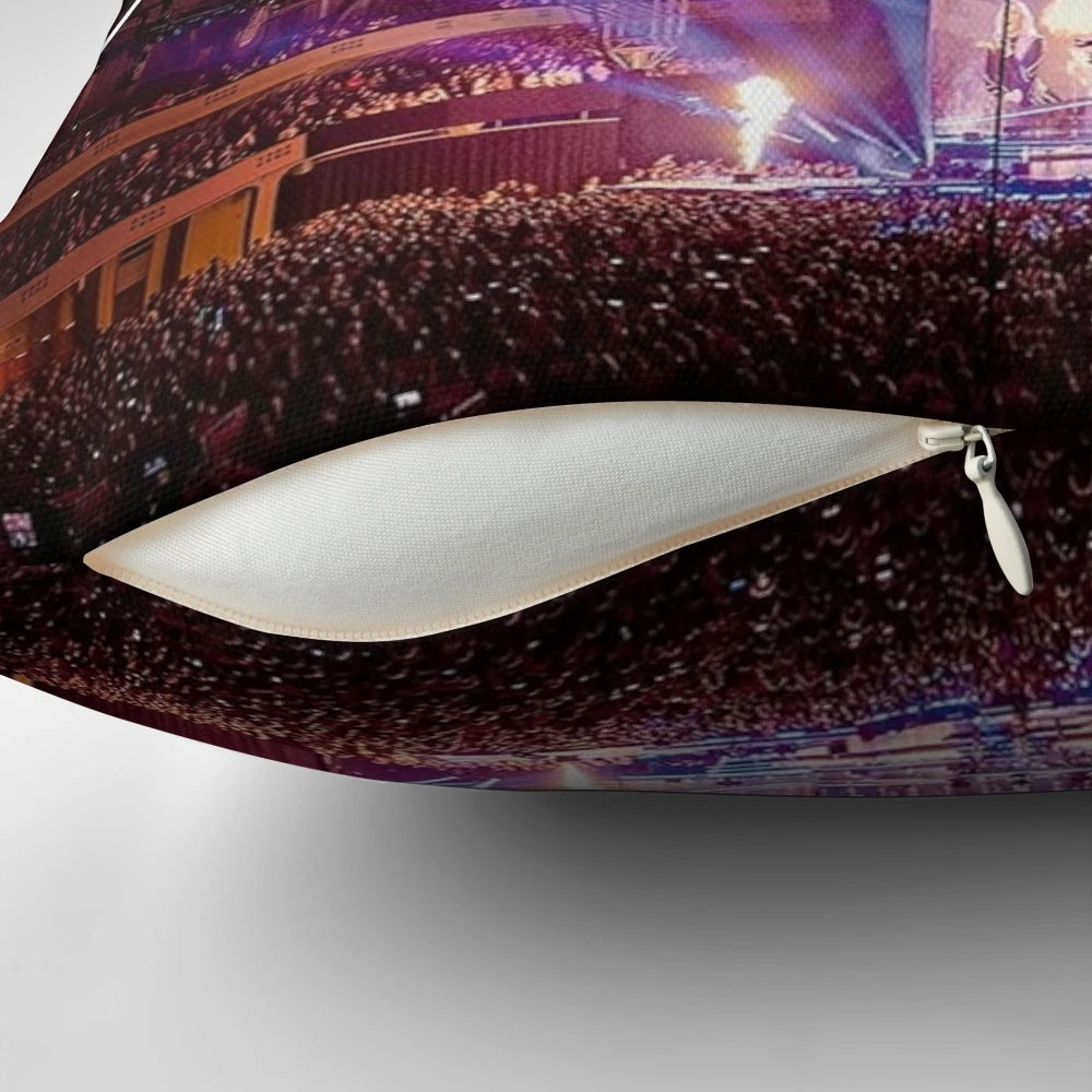 Helene Fischer, the renowned German schlager singer, performing live on stage during her Rausch Live 2024 Arena Tour.