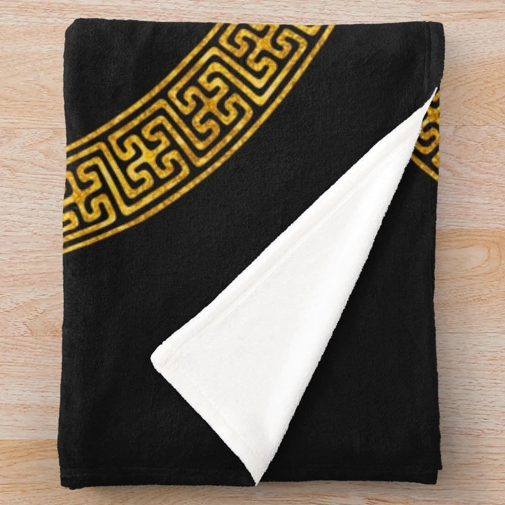 Luxurious plush blanket featuring the Albanian flag and double-headed eagle symbol