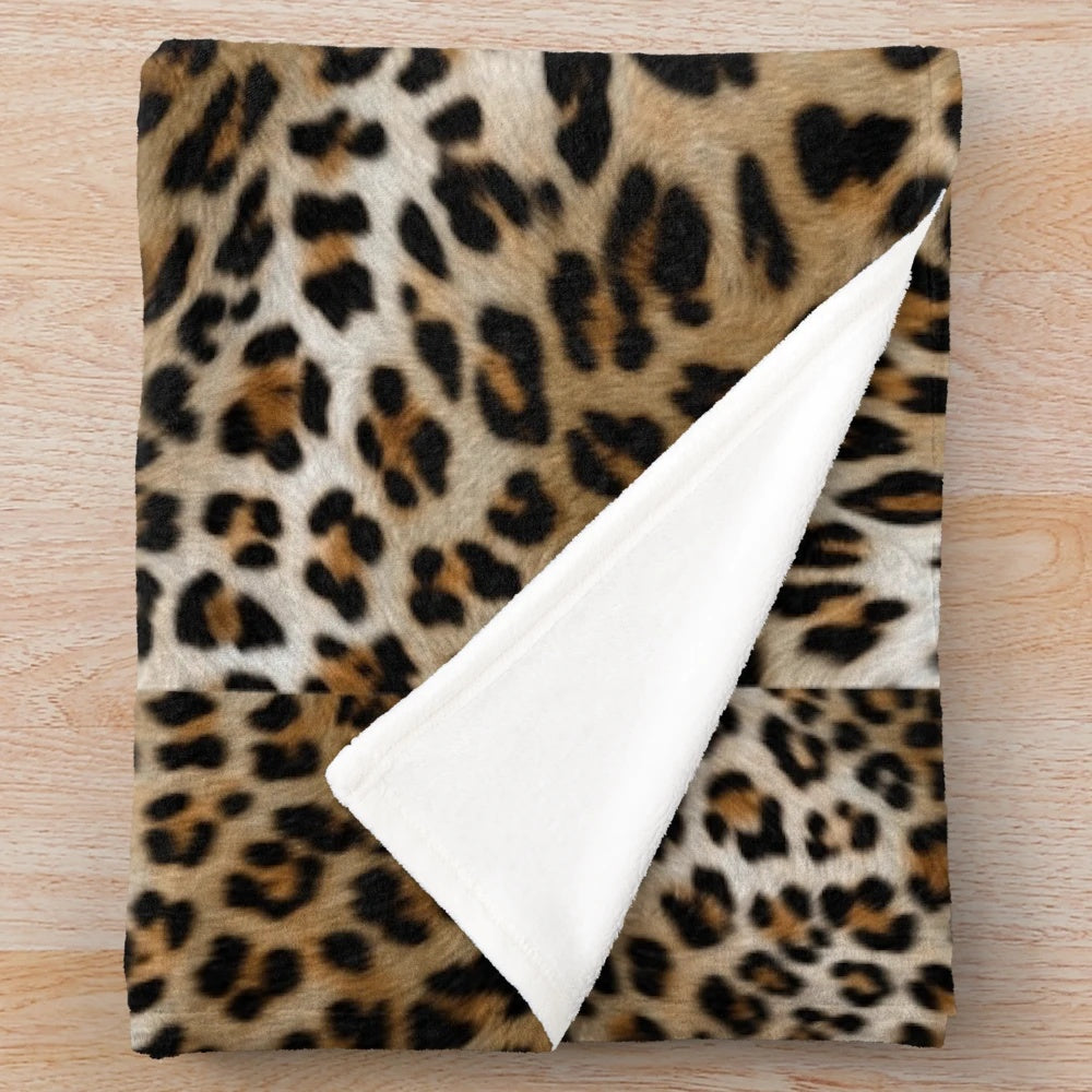 Leopard pattern plush blanket, soft and cozy home decor