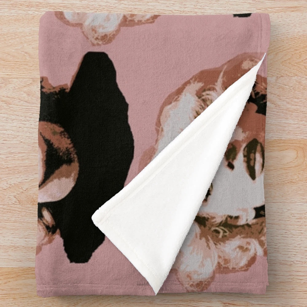 Marilyn Monroe plush blanket with elegant design and soft, cozy feel