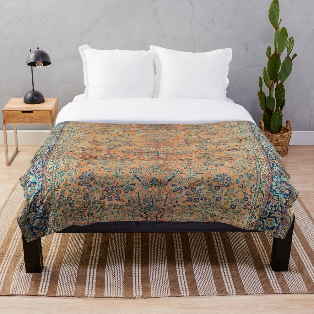 Persian-style floral pattern plush blanket