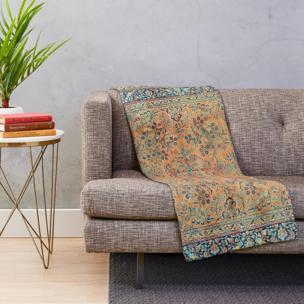 Persian-style floral pattern plush blanket