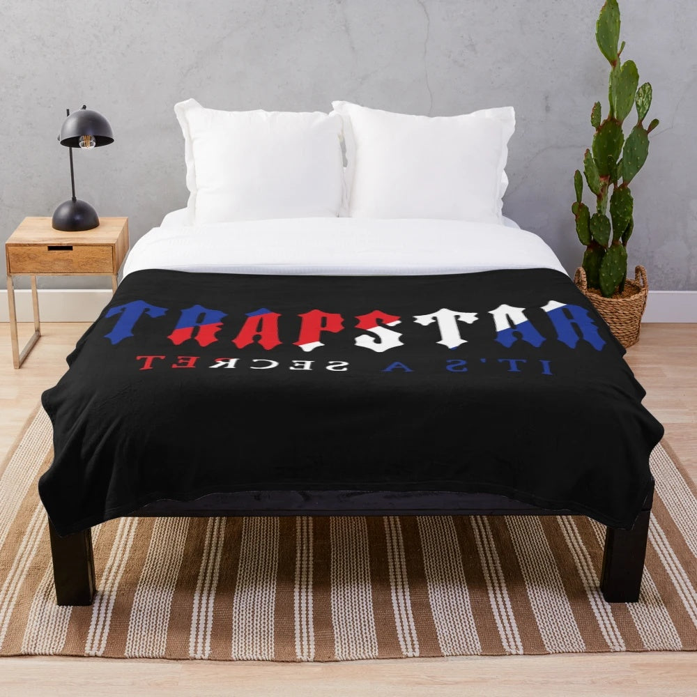Trapstar Chenille Plush Blanket