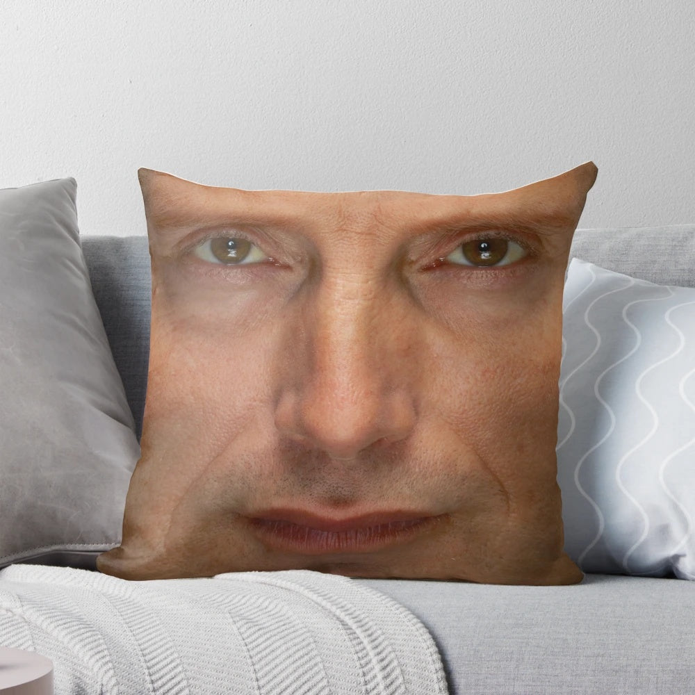 Mads Mikkelsen as Admiral Thrawn in Star Wars Rogue One Throw Pillow