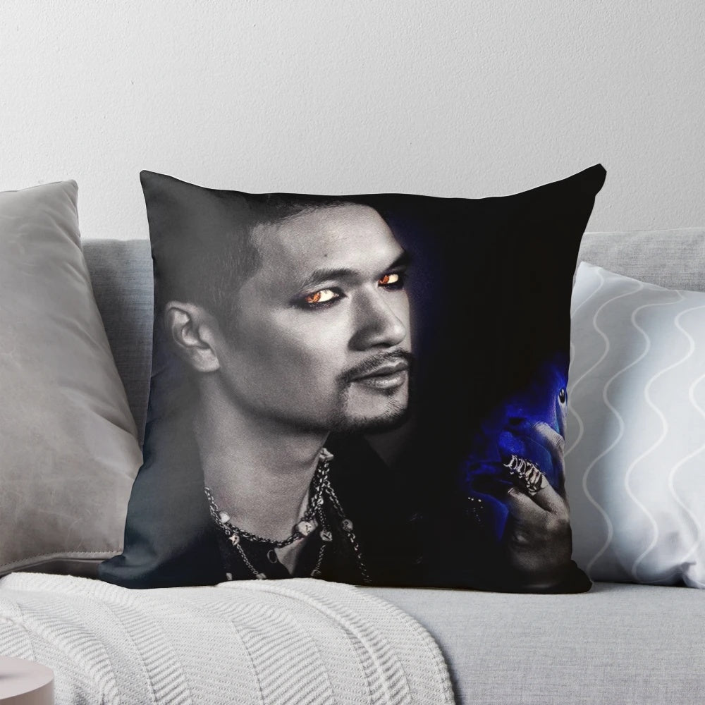 Magnus Bane, a beloved character from the Shadowhunters TV series, featured on a comfortable and stylish pillow.