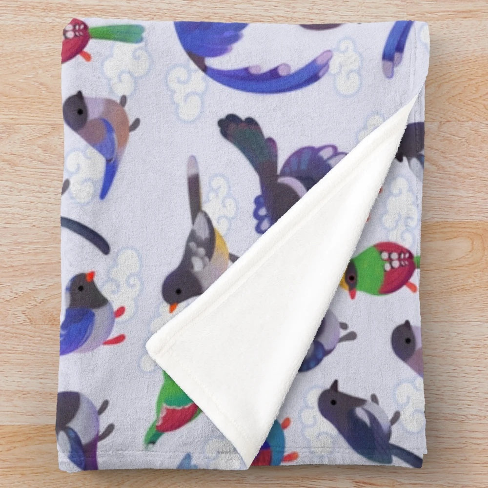 Magpie patterned plush blanket with soft, cozy fabric
