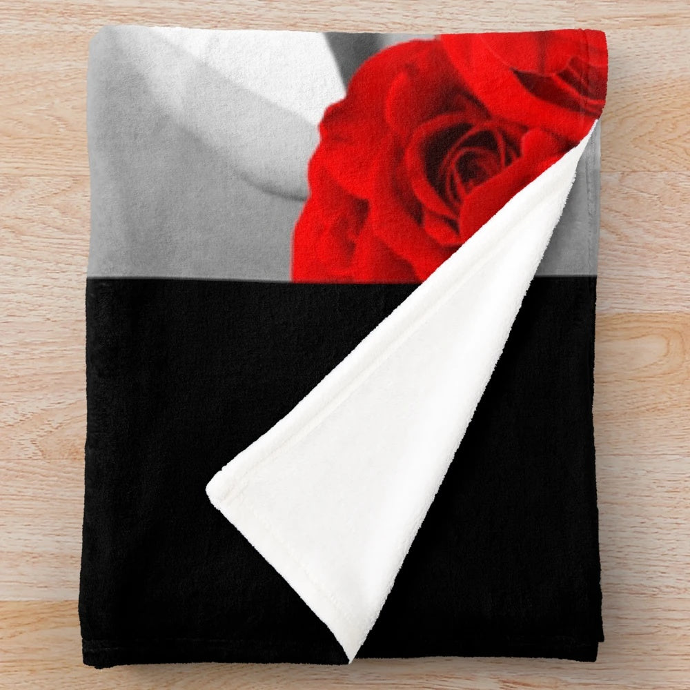 Marilyn Monroe inspired plush blanket with love and rose design