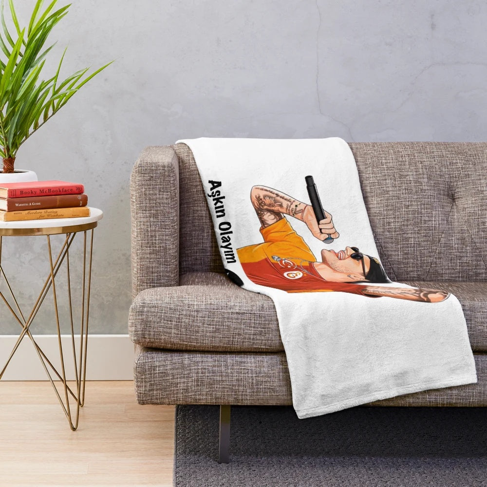 Mauro Icardi-inspired plush blanket with "Aşkın Olayım" music player