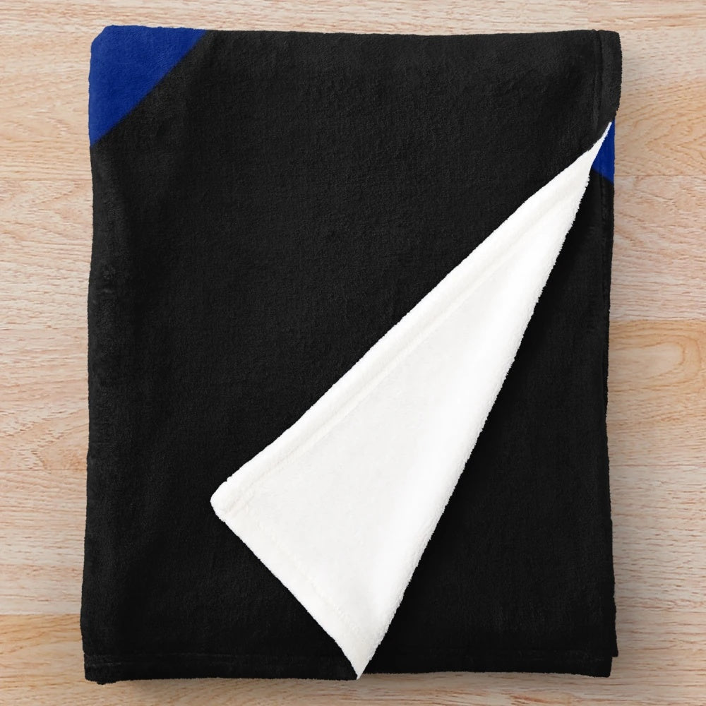 Mod inspired plush blanket with retro roundel design