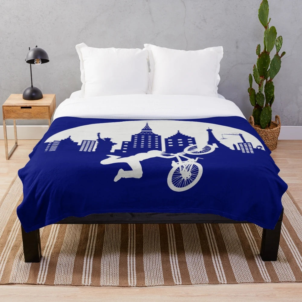Mountain bike plush blanket with cool, retro design