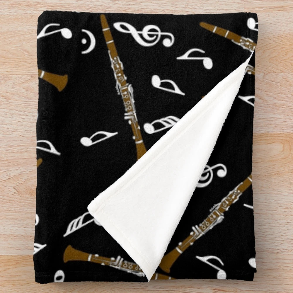 Clarinet music note pattern plush blanket