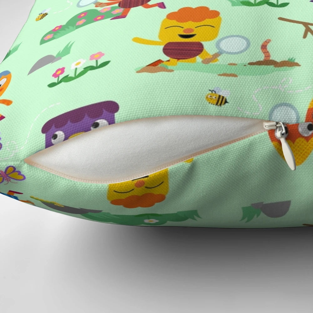 Noodle & Pals Pattern 02 Decorative Throw Pillow
