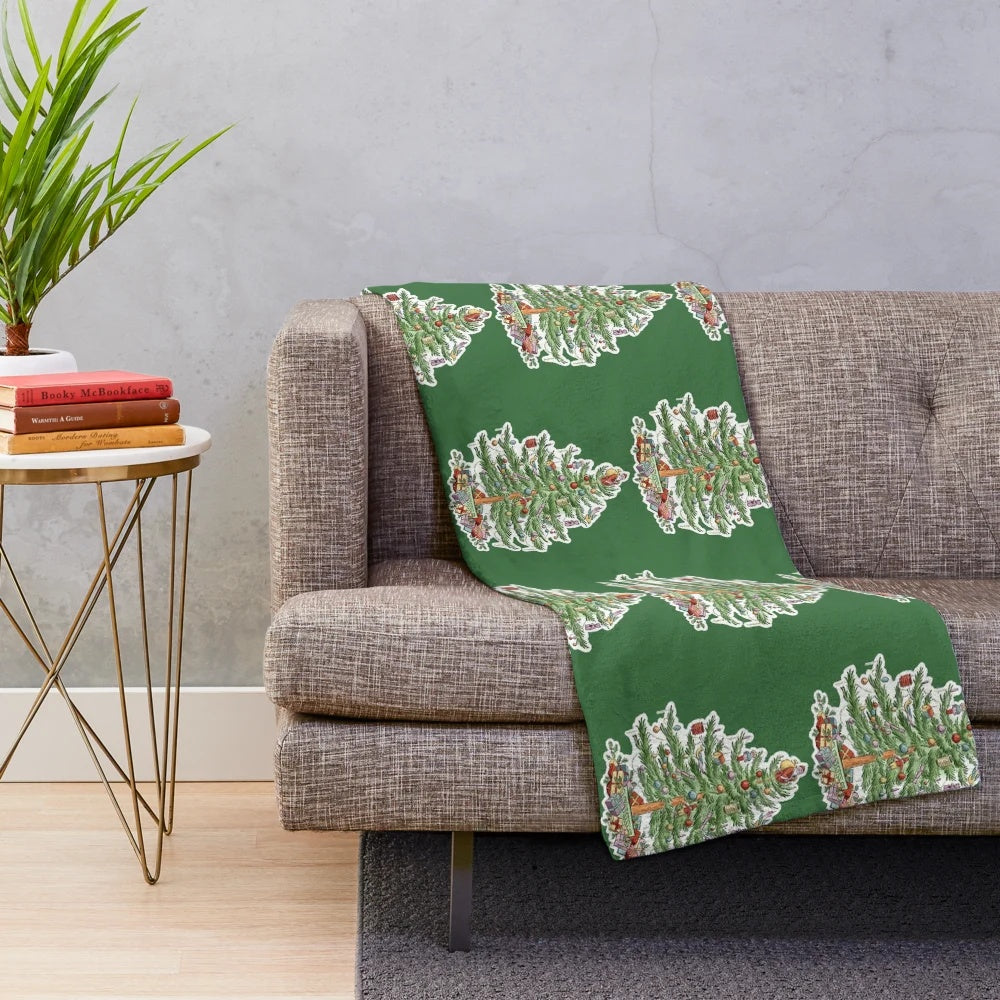 Festive vintage-inspired Spode Christmas tree plush blanket
