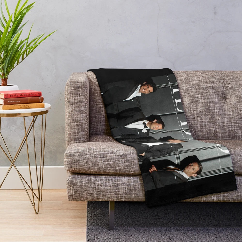 Il Divo Greatest Hits Deluxe 2 CD Version Plush Blanket