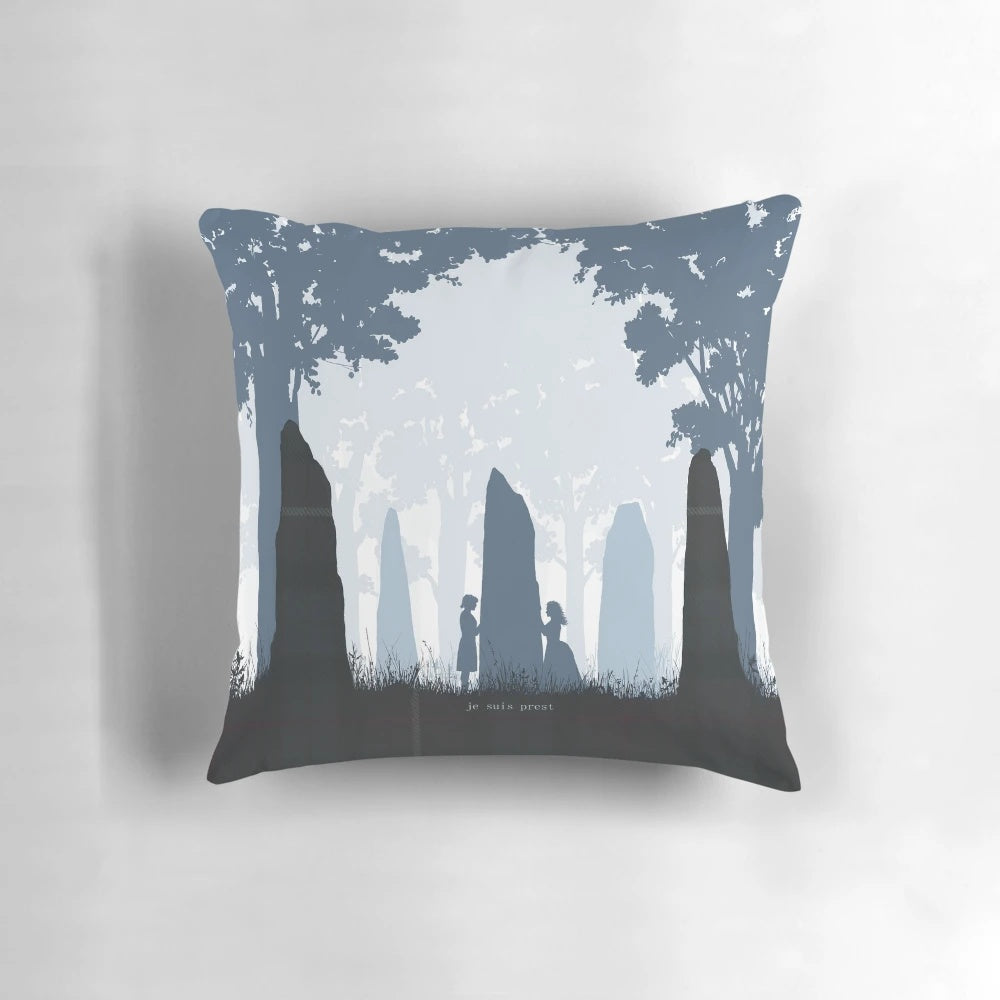 Outlander-themed Je Suis Prest pillow with Scottish tartan design