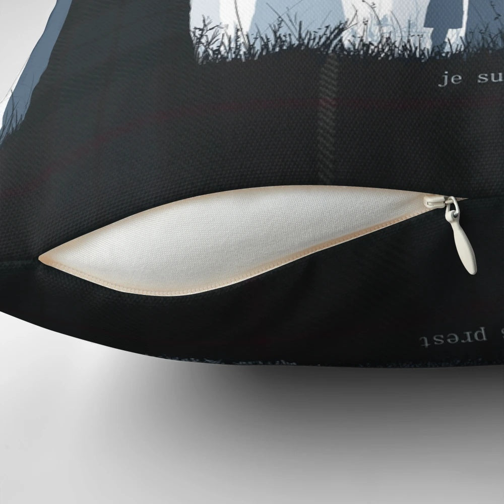 Outlander-themed Je Suis Prest pillow with Scottish tartan design