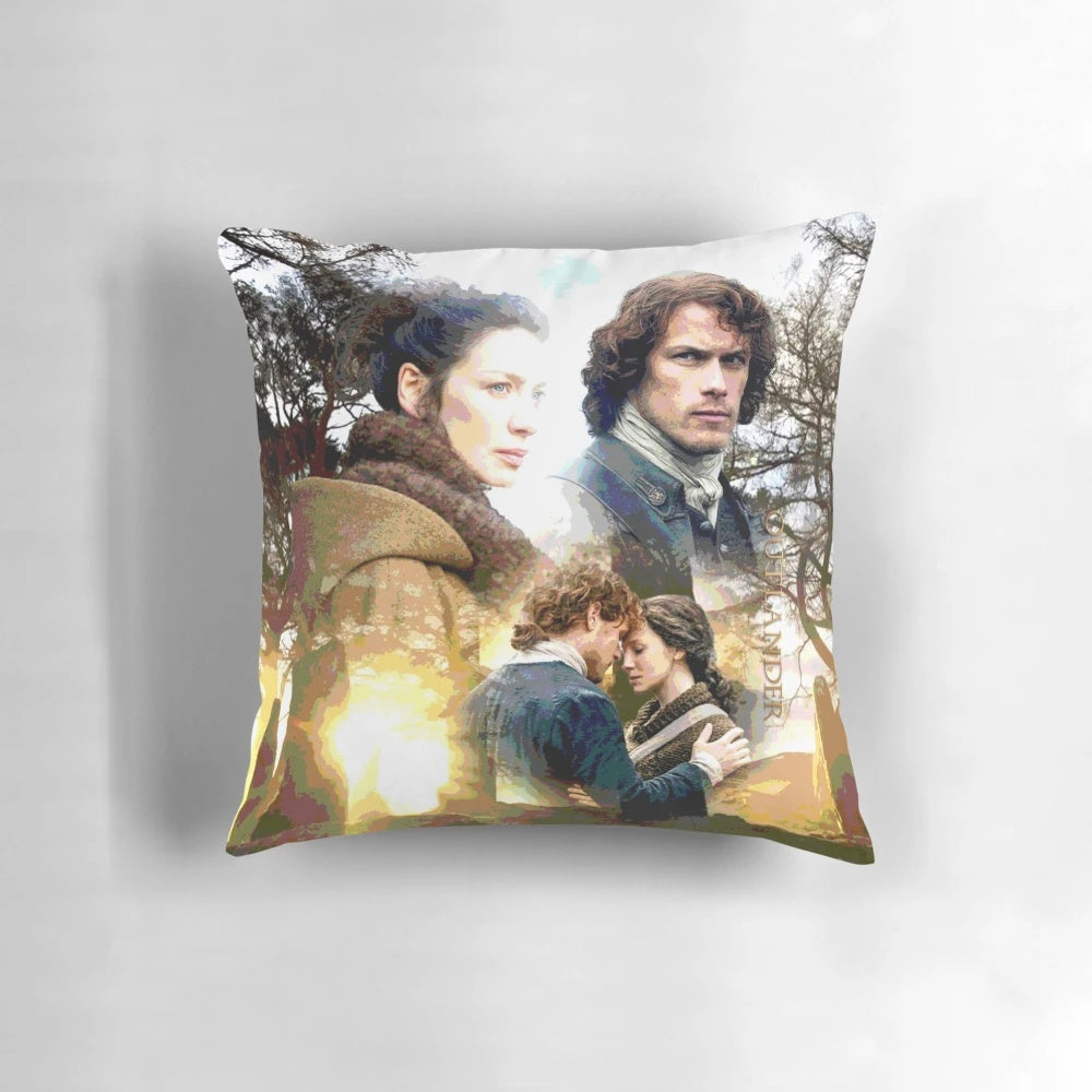 Outlander-inspired pillow featuring Jamie and Claire Fraser, the central couple from the beloved book and TV series.