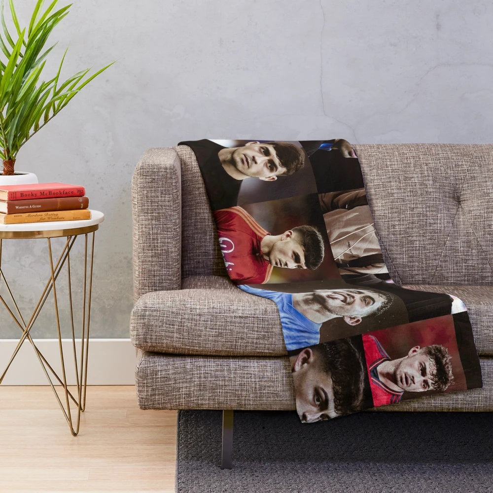 Pedri Gonzalez inspired plush blanket for soccer fans