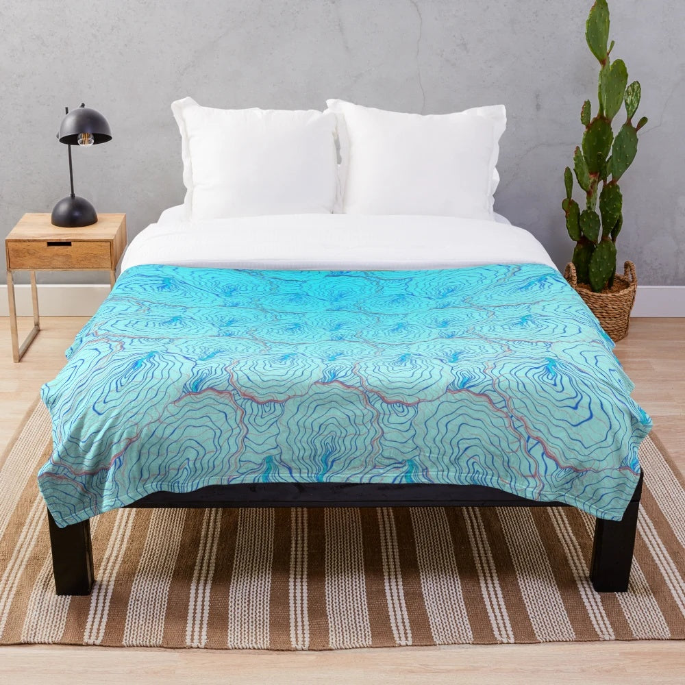 Piscina mexida plush blanket with vibrant abstract pattern