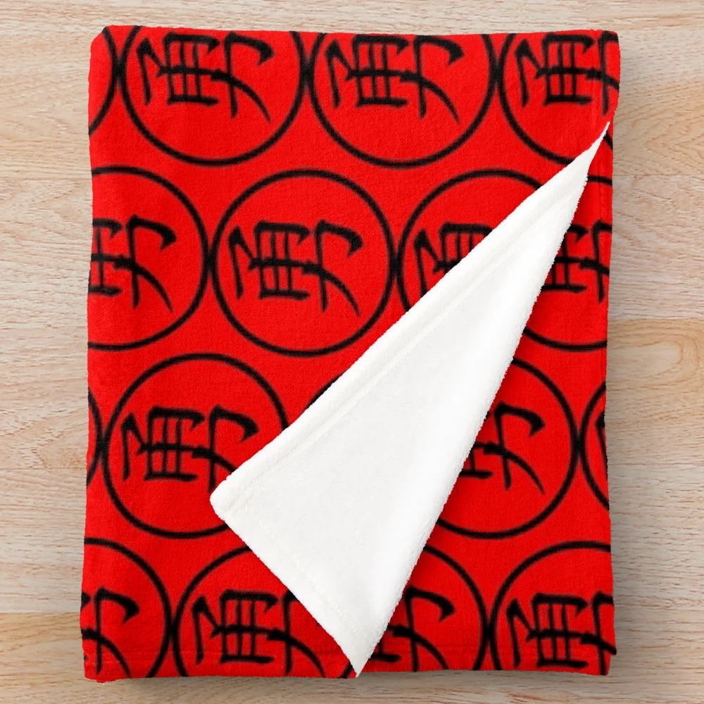 Plush blanket featuring Chinese characters symbolizing courage and cultural essence
