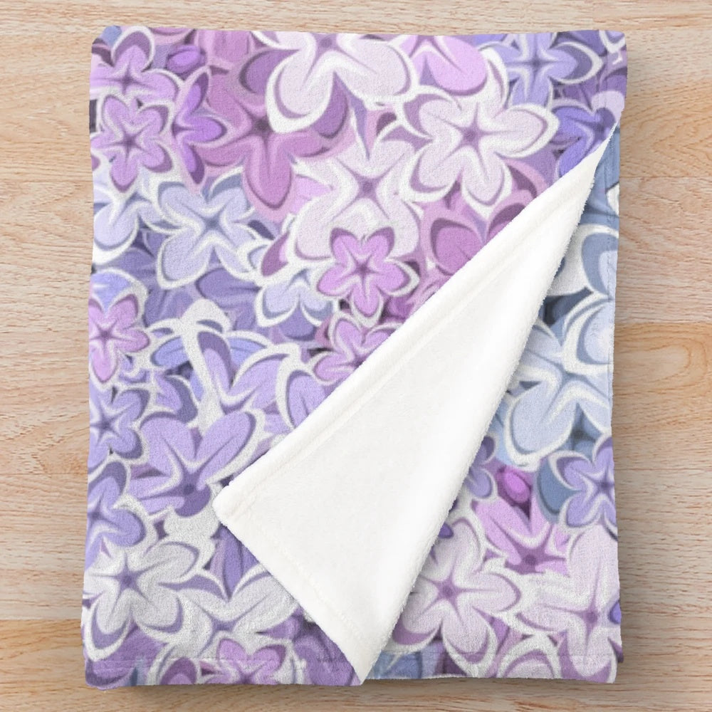 Lilac flowers pattern plush blanket