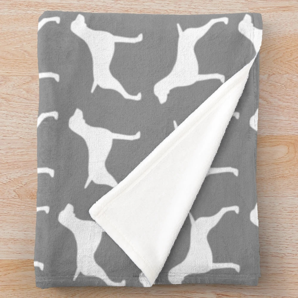 Cozy German shorthaired pointer silhouette plush blanket