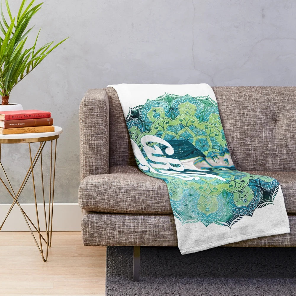 Griz Mandala Plush Blanket for Cozy Home Decor