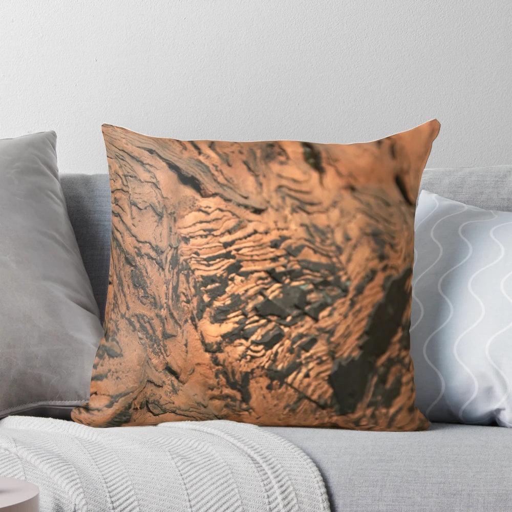 Pure copper pillow with natural, metallic finish