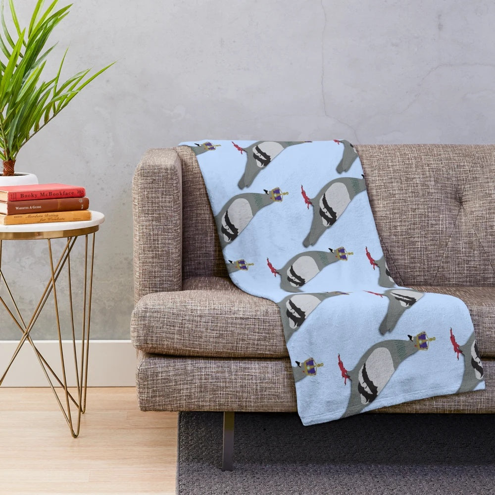 Queen plush pigeon blanket with a crown design