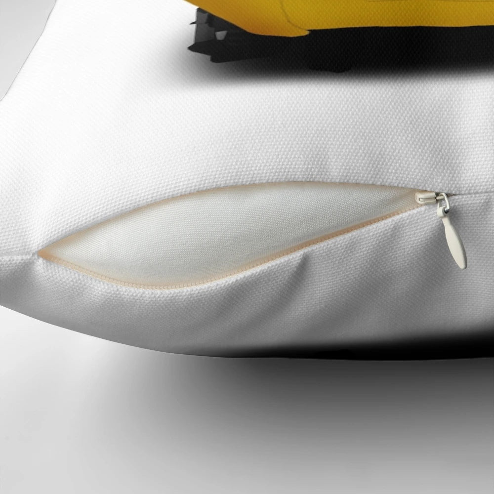 Detailed Class 43 HST (Intercity 125) train pillow, perfect for railfans and train enthusiasts